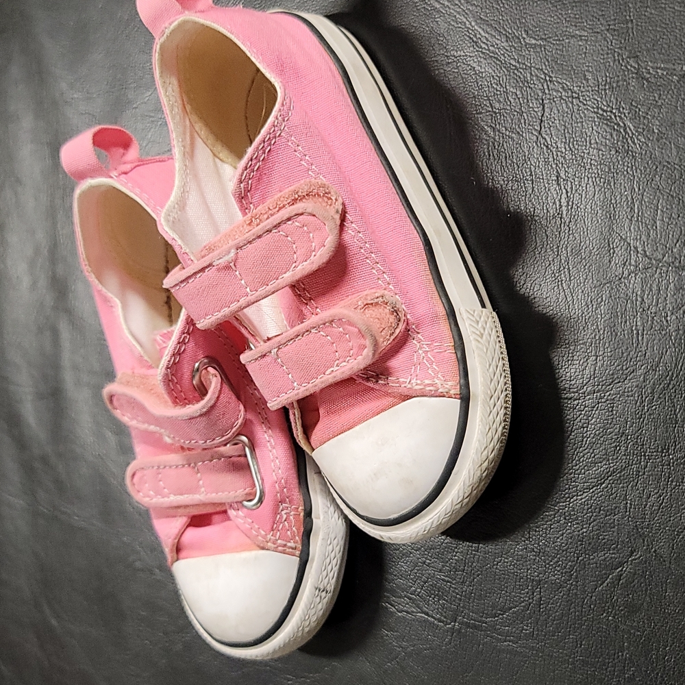 Converse infant size 8